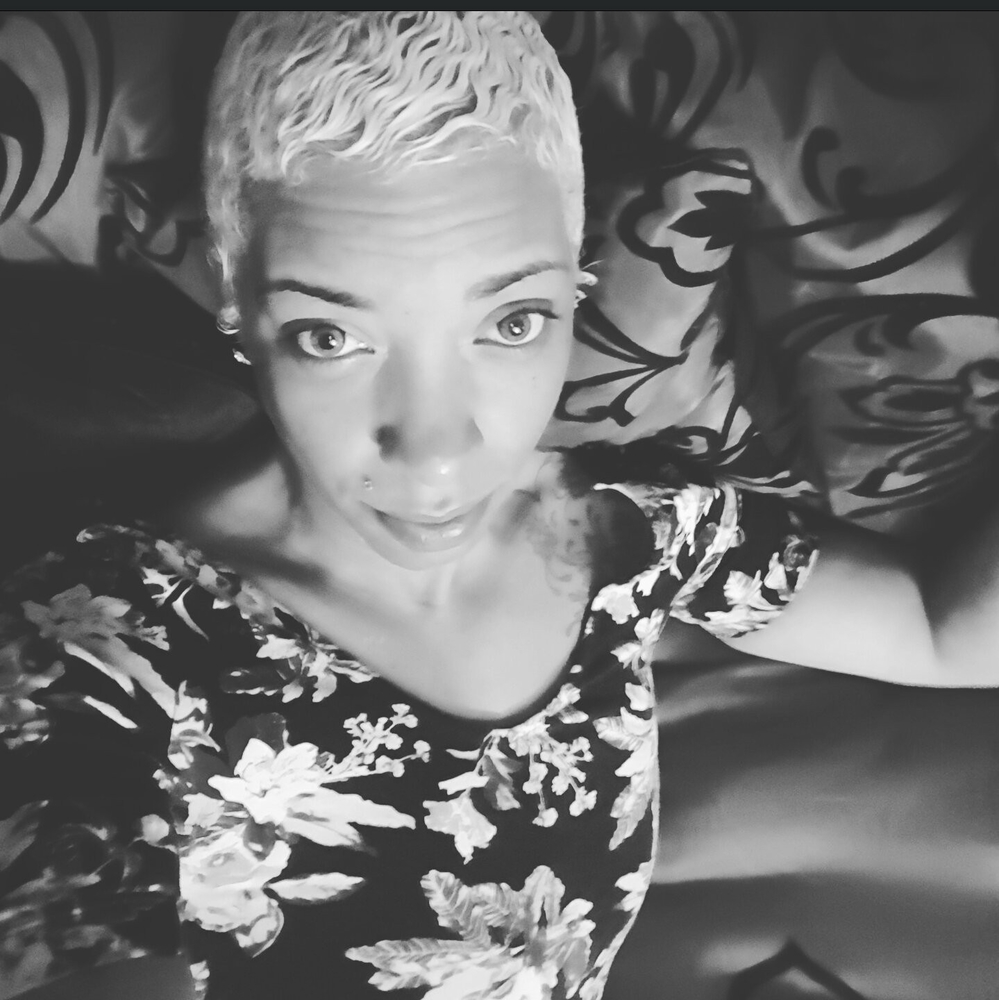 Meet your Posher, Rayna